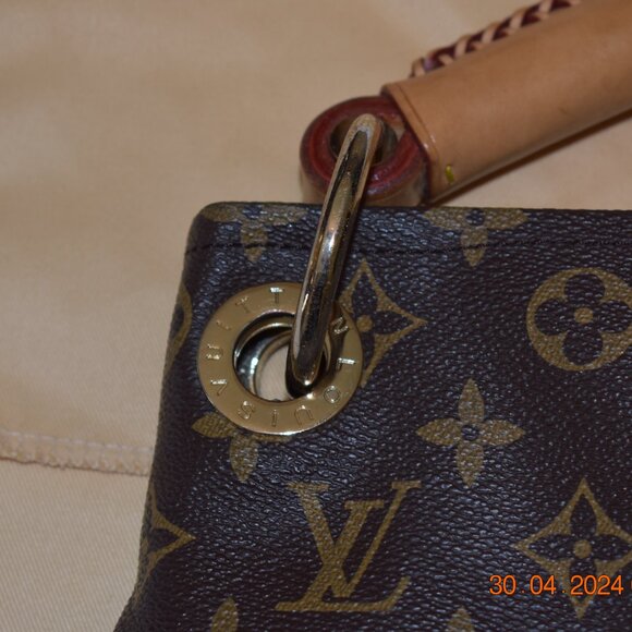 Louis Vuitton Artsy MM Monogram Canvas Shoulder/Hobo Bag- Gently used - Picture 3 of 16